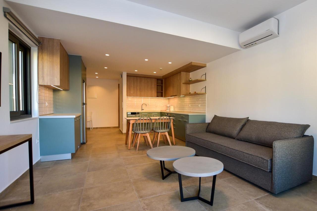 Rosemary Apartments Палеохора Екстер'єр фото