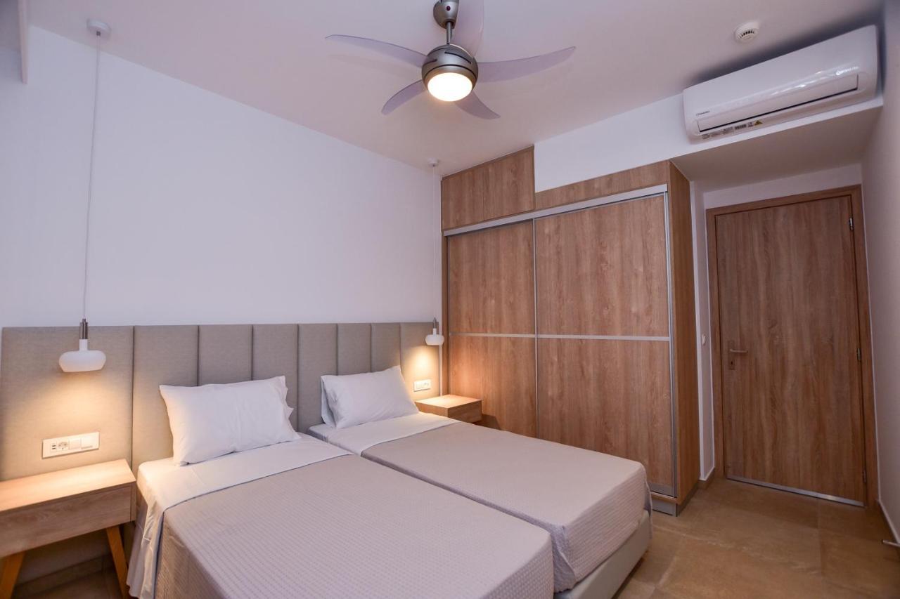 Rosemary Apartments Палеохора Екстер'єр фото