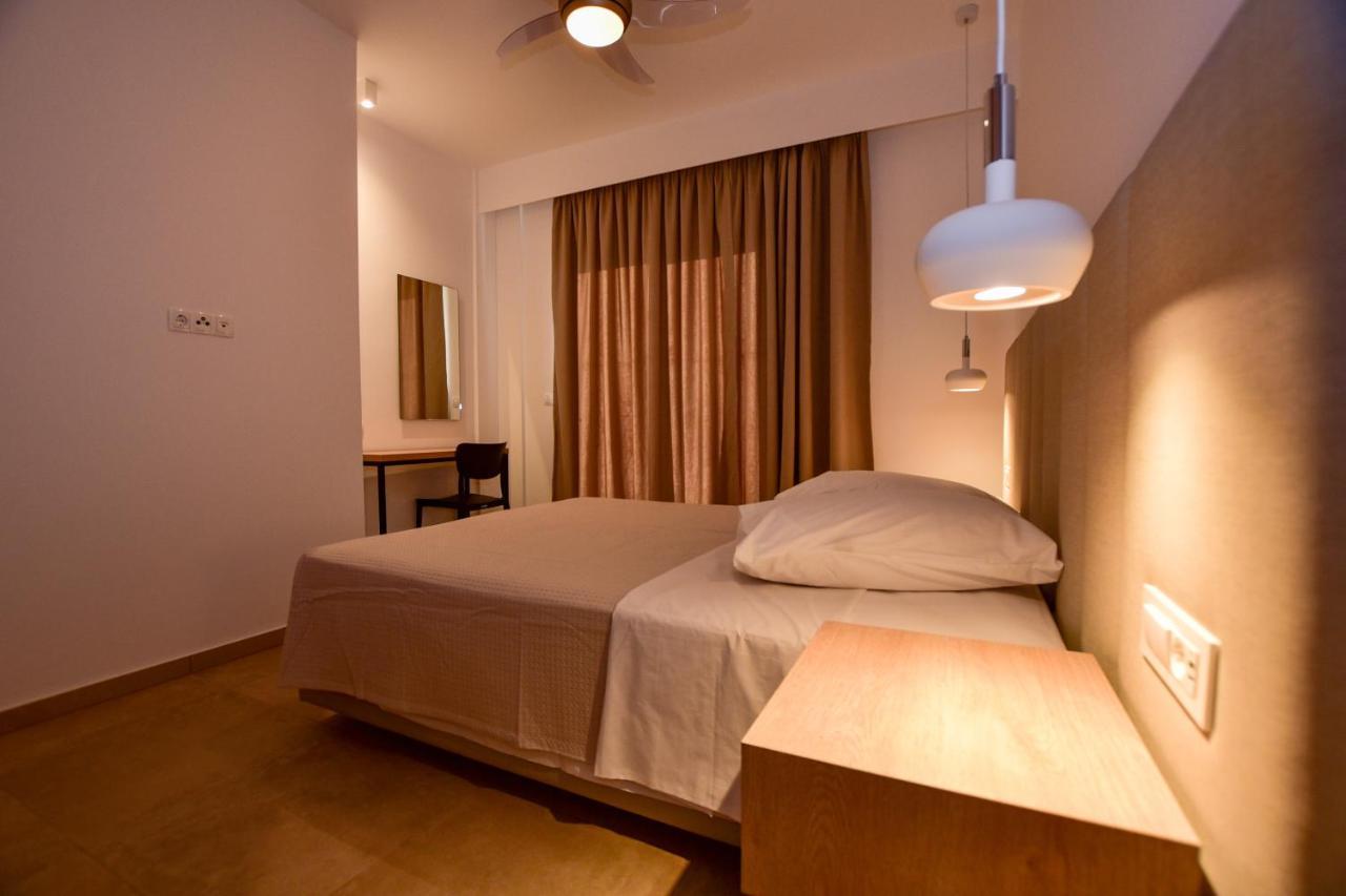 Rosemary Apartments Палеохора Екстер'єр фото