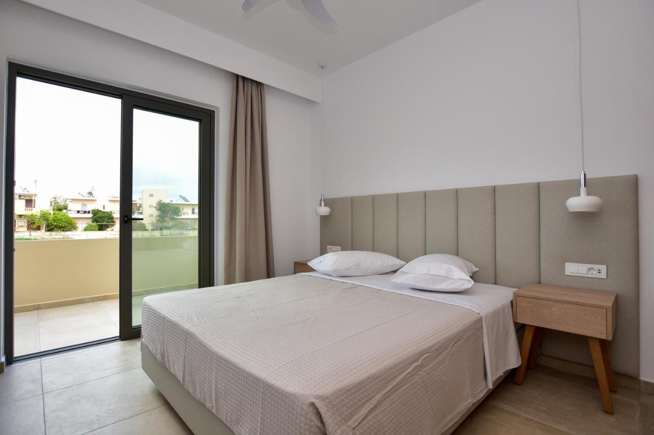 Rosemary Apartments Палеохора Екстер'єр фото